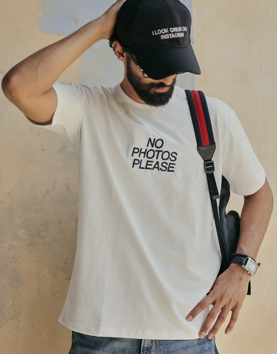 NO PHOTOS PLEASE /M